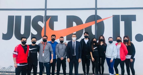 Sie haben es gerade geschafft: Koop-IS unterzeichnet den ersten Tarifvertrag für Nike-Beschäftigte in der Türkei