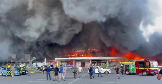 Commerce workers still missing after Russian bombing of shopping centre in Ukraine