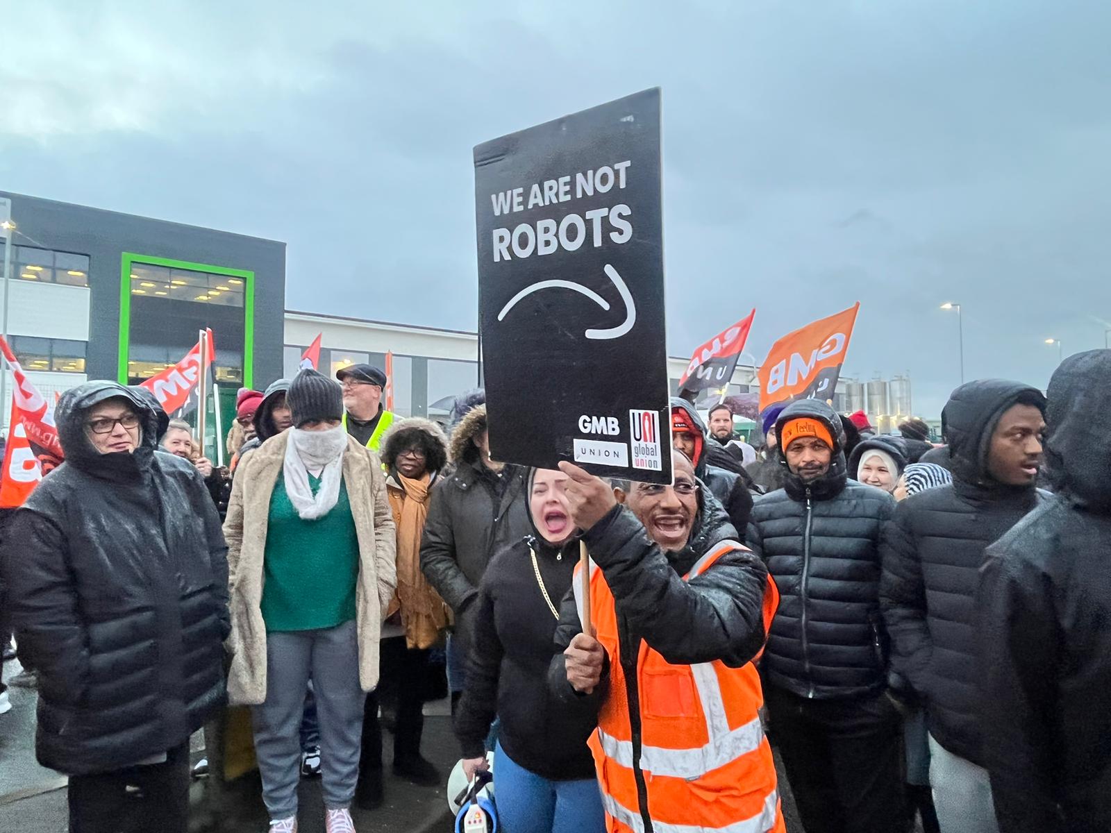 Amazon strike wave keeps growing in UK 