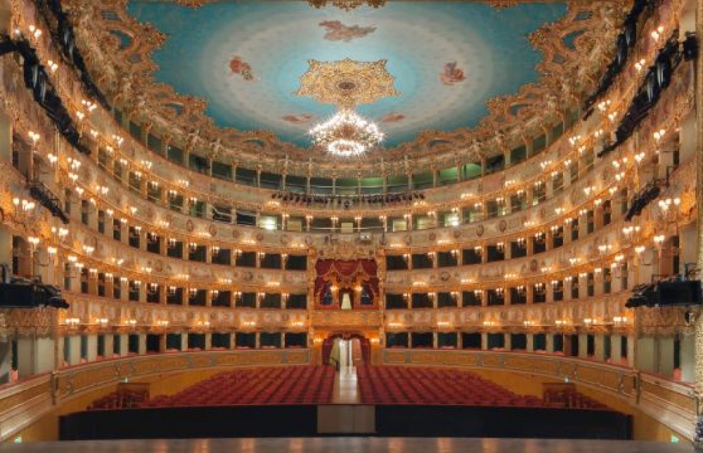 Italian opera workers stage nationwide strikes