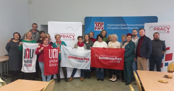 Polish care workers launch campaign to improve conditions, care quality 