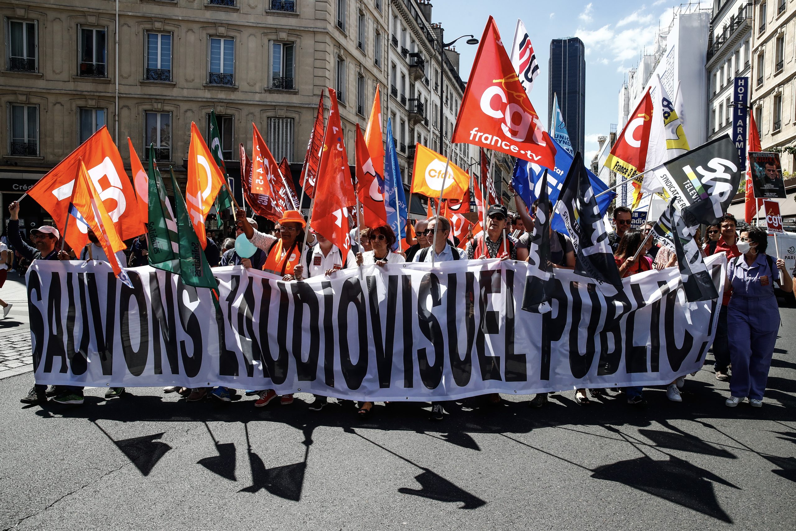 UNI stands with French unions against dangerous reform of public audiovisual media 