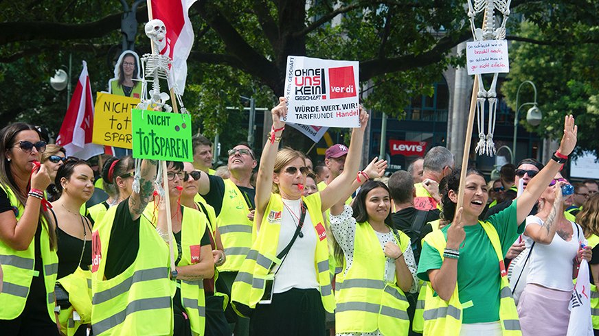 Workers’ fight secures agreements across German retail sector
