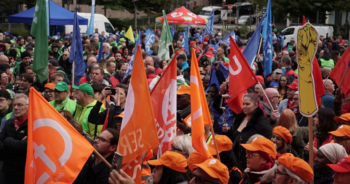 Essential workers rally in Brussels for better pay and conditions through EU procurement reform